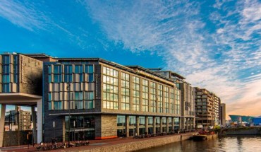 DoubleTree by Hilton Amsterdam Centraal Station DoubleTree by Hilton Amsterdam Centraal Station