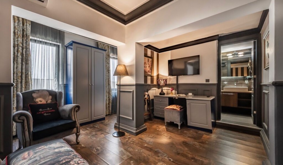 Art & Interiors Hotel - Immagine 10