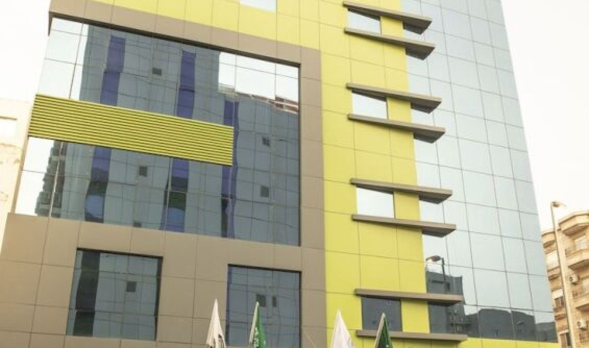 Manazeli Al Corniche Hotel - Immagine 1