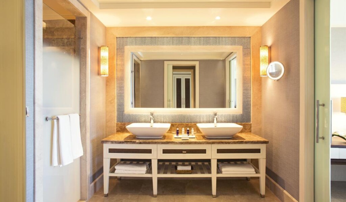 Caresse, a Luxury Collection Resort & Spa, Bodrum - Elegant bathroom with double sink, marble finishes, spacious walk-in shower, luxury toiletries, and ultra-soft towels.
