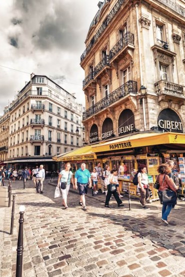 The cobbled streets of Paris’ Latin Quarter, lively and steeped in history, are lined with bookshops, traditional cafés and old buildings that create a truly unique atmosphere.