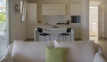 TRACADERO Beach Club and Holidays Rentals