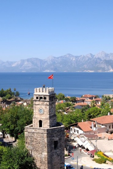 Built in the 19th century, the Antalya Clock Tower is an emblem of Ottoman history and architecture.
