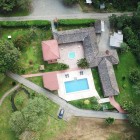 Jungle Lodge Jardín Alemán, 3-star, overlooks the Misahuallí River, tributary of the Napo. Nestled in the Amazon rainforest, just 4 hours from Quito, it offers nature and Ecuadorian authenticity.