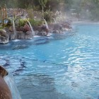 The Papallacta Hot Springs, at 3,300 m in Napo province and just 2 hours from Quito, offer a holistic experience that rejuvenates body and mind while awakening all the senses.