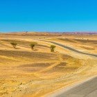 The Erfoud-Merzouga road crosses spectacular desert landscapes, oases, and Berber villages, connecting the city to the majestic dunes of the Moroccan Sahara.