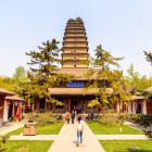 Built in 707 in Xi’an, the Small Wild Goose Pagoda housed sacred texts and reflects the elegance and spirituality of the Tang era.