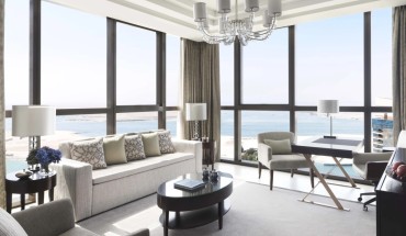 Bab Al Qasr Hotel