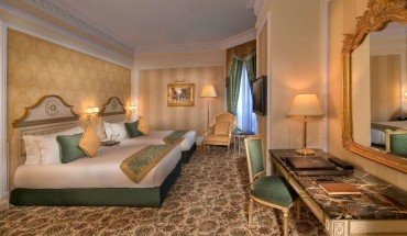 Royal Rose Abu Dhabi, a Curio by Hilton Affiliated Hotel