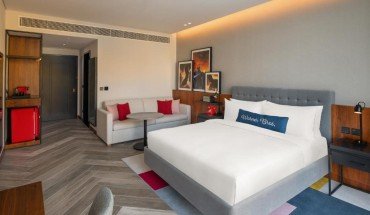 The WB Abu Dhabi, Curio Collection by Hilton Hotel