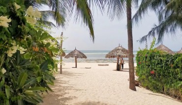 Pole Pole Beach House