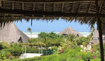 Pole Pole Beach House Pole Pole Beach House