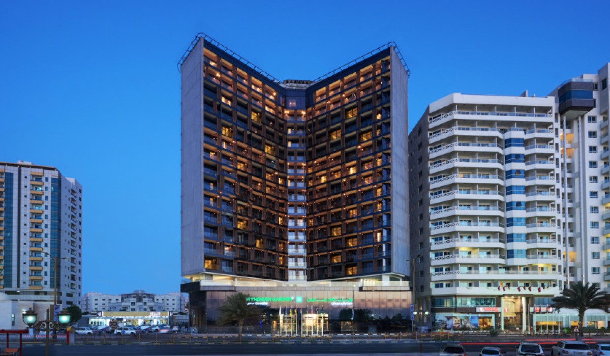 Wyndham Garden Ajman Corniche - Immagine 1