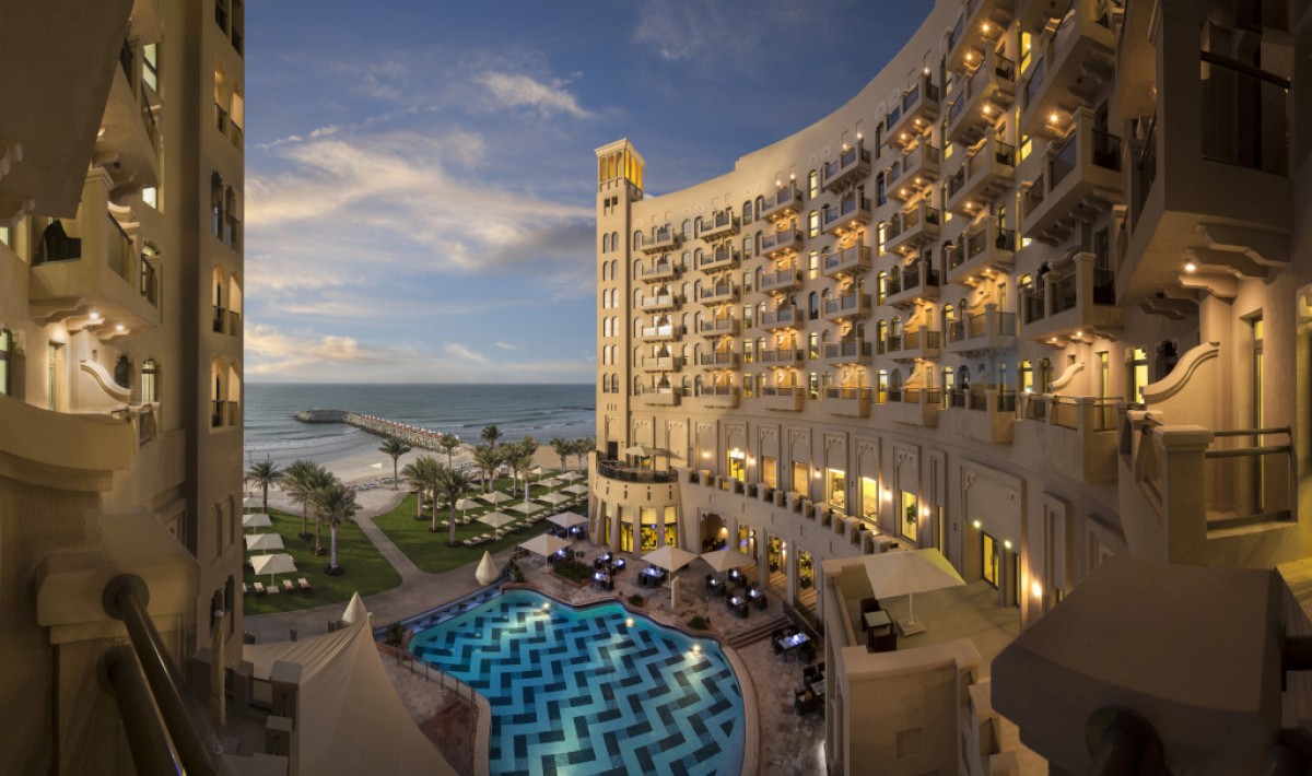 Bahi Ajman Palace Hotel - Immagine 1