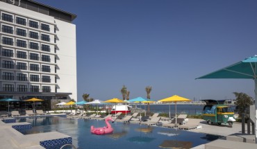 Rove La Mer Beach