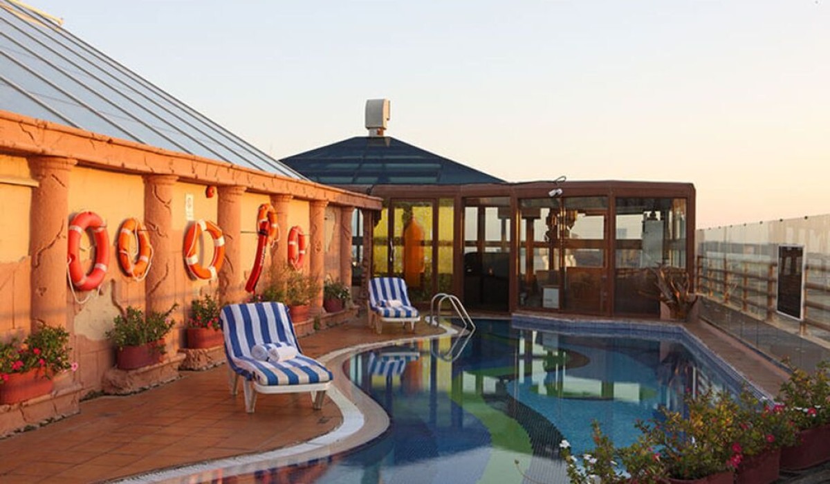 Sea View Hotel - Immagine 2