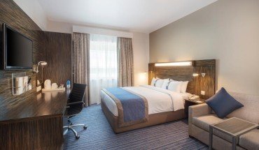 Holiday Inn Express Dubai Safa Park by IHG