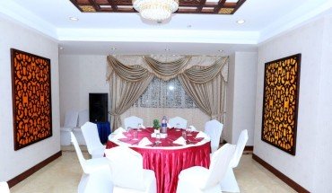 Clifton International Hotel