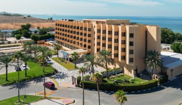BM Beach Hotel
