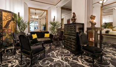 Peyris Opera Hotel