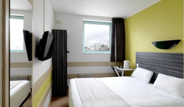 Reseda Hotel