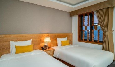 Sunny Ocean Hotel & Spa