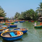 In Hoi An, the traditional basket tour offers a unique experience among calm waters, fishing villages, and authentic lagoon landscapes.