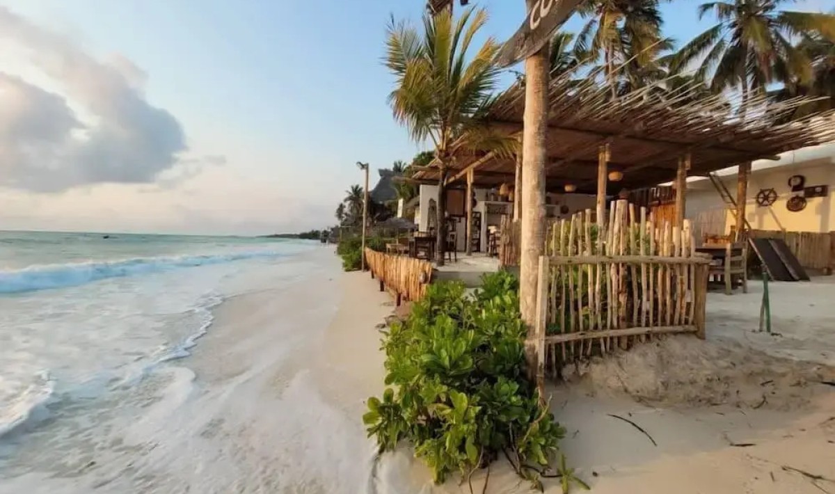 Coco Beach Hotel - Immagine 1