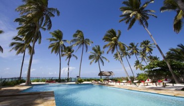 Raha Lodge