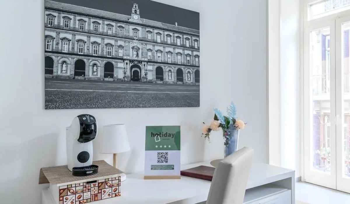Hotiday Room Collection - Napoli Sant’Arcangelo - Immagine 2