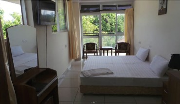 Pine Court Hotel