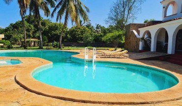 Lux Suites Sanuna Villas Diani