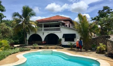 Tradewinds Lodge