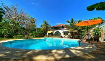 Tradewinds Lodge