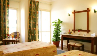 Falcon Hills Hotel