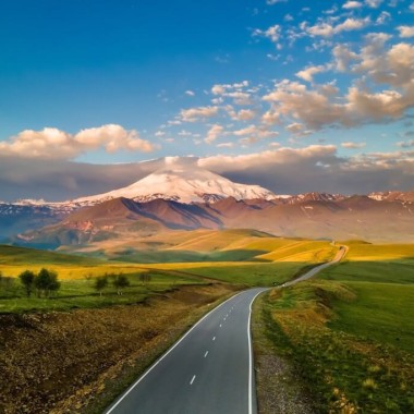 Grand Tour of the Caucasus: Azerbaijan, Georgia and Armenia