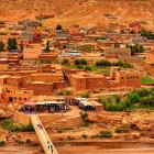 Boumalne Dadès lies between Marrakech and the Merzouga desert, among mountains, oases and Berber villages. The nearby Dadès River makes the valley fertile and rich in spectacular landscapes.