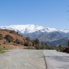 The Road of a Thousand Kasbahs crosses the Moroccan Atlas between Berber villages, snow-capped mountains, red valleys and spectacular landscapes.