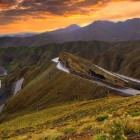 The Tizi n’Tichka Pass, among the High Atlas Mountains, offers spectacular views, scenic curves, and mountain landscapes that connect Marrakech to southern Morocco.