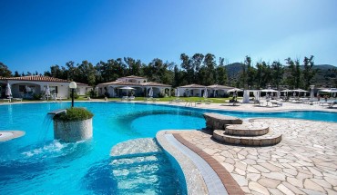 Limone Beach Resort