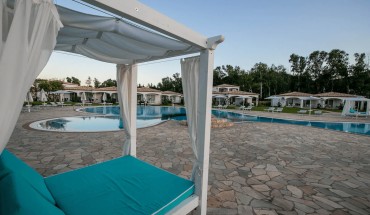 Limone Beach Resort