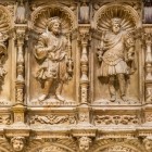 In Toledo Cathedral’s choir, the upper stalls by Bigarny and Berruguete enliven Renaissance shell-shaped niches filled with sculpted prophets, martyrs and biblical figures.