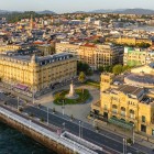 Along the Urumea River, Hotel María Cristina and Victoria Eugenia Theatre evoke San Sebastián’s Belle Époque through elegant façades, gardens and city avenues.