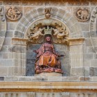 The detail of the South Portal reflects the Plateresque Renaissance: a semicircular arch, medallions, scrolls and classical motifs frame the Virgin of the Assumption.