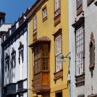 In the UNESCO-listed centre of San Cristóbal de La Laguna, colonial façades, volcanic stone and Mudéjar-influenced wooden balconies frame the historic La Concepción Tower.