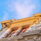 Theatrical masks, floral motifs and refined reliefs adorn the Teatro Leal, an eclectic jewel with Modernist influences in the historic centre of San Cristóbal de La Laguna.