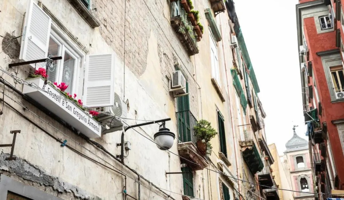 A Fenestrella E San Gregorio Armeno - Immagine 2
