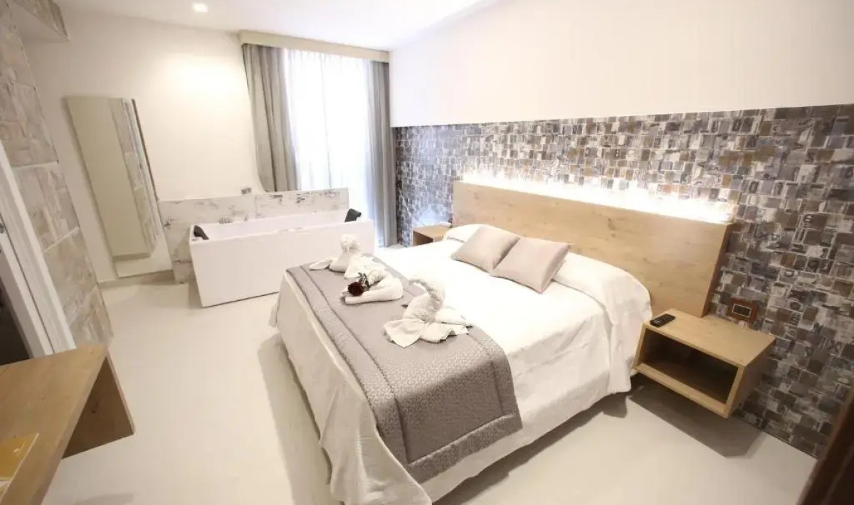 Relais Piazza del Plebiscito Hotel - Immagine 1